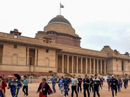 குடியரசுத் தலைவர் தேர்தலுக்கு தயாராகும் பாஜக: நிதிஷ் குமாருடன் தர்மேந்திர பிரதான் முக்கிய ஆலோசனை!