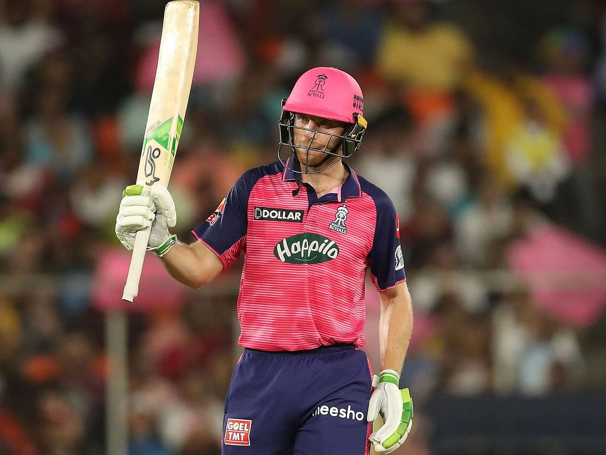 RR v RCB: பெங்களூரின் உயிர் பெற்றிடாத `ஈ சாலா' கோஷம்; ராஜஸ்தானின் பைனல்ஸ் கனவை நனவாக்கிய பட்லர்!
