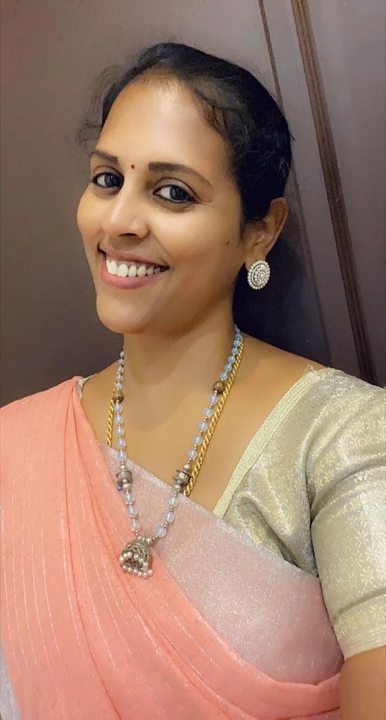 ஷர்மிளா தேவி - தலைமைத்துவம் மற்றும் உறவுகள் பயிற்சி மேம்பாட்டாளர்.