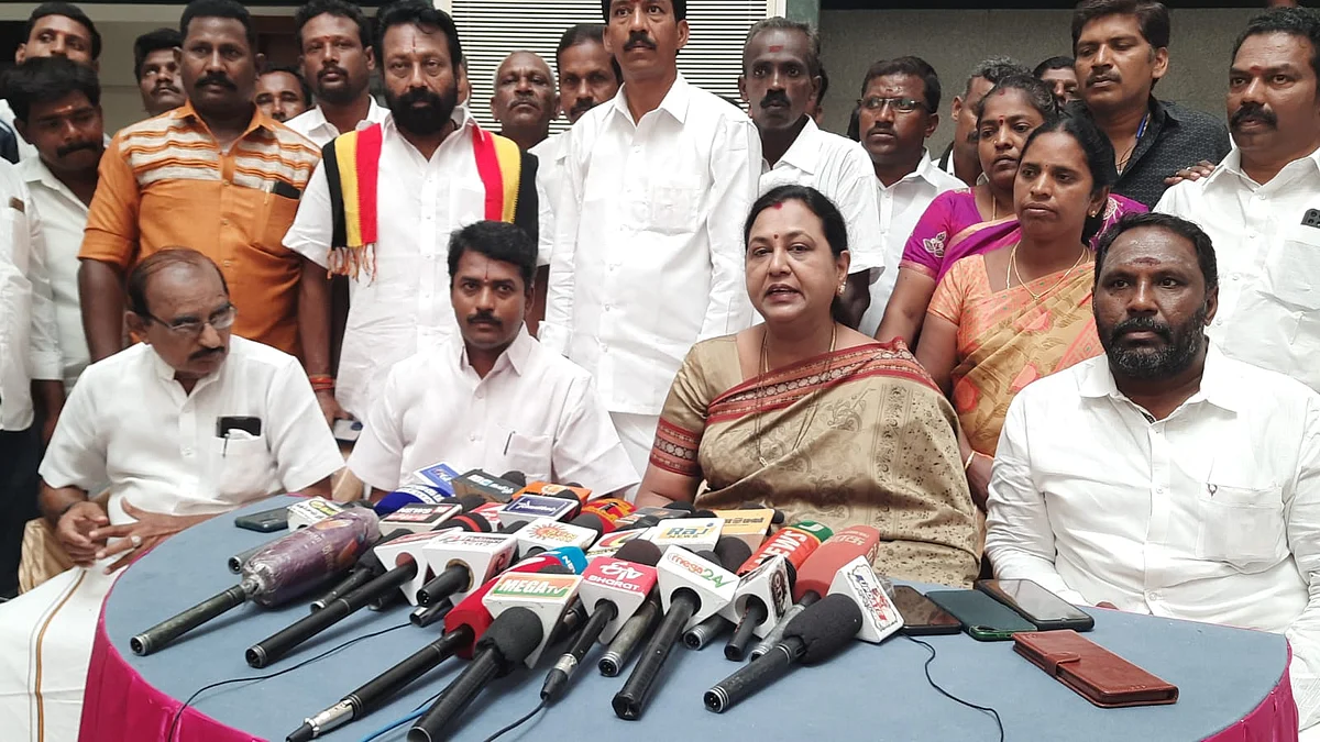 பேட்டியளிக்கும் பிரேமலதா