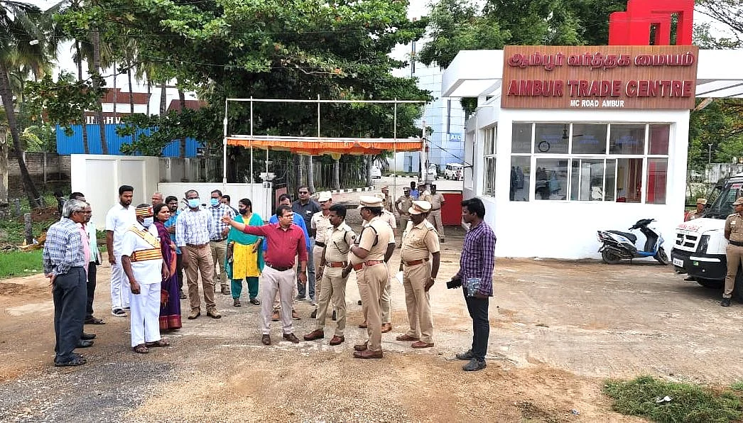 பிரியாணி திருவிழா நடக்கவிருந்த இடத்தை பார்வையிட்ட மாவட்ட ஆட்சியர்