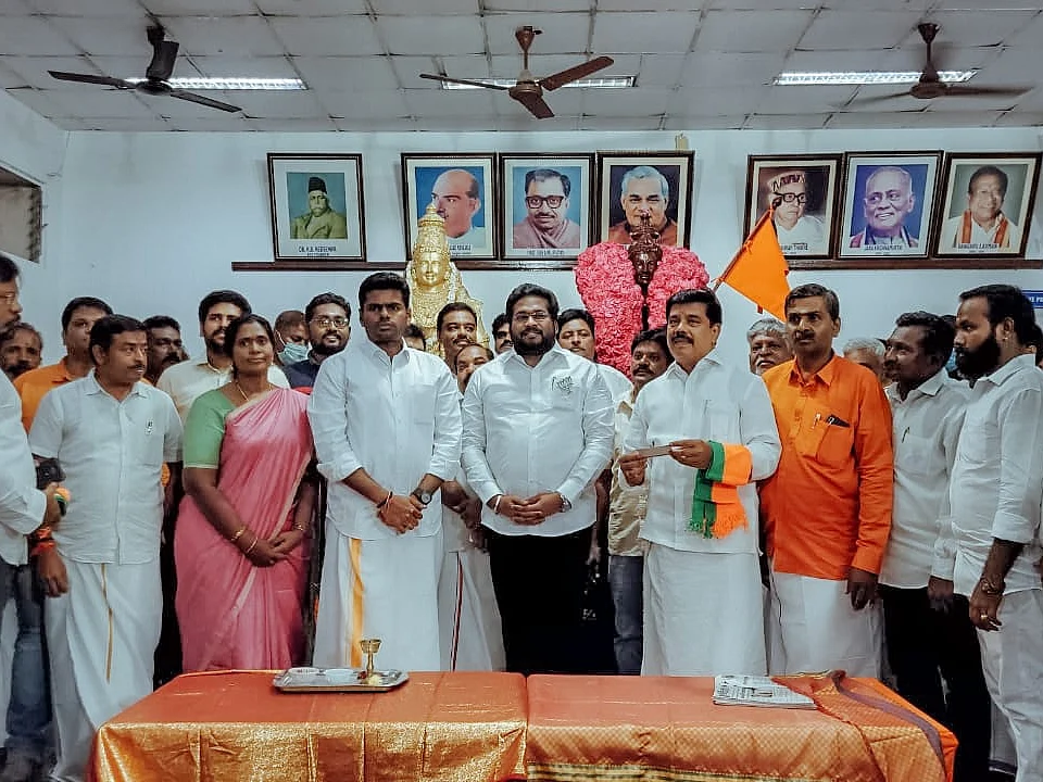 பாஜக-வில் இணைந்த திருச்சி சிவாவின் மகன் சூர்யா... பின்னணி என்ன?