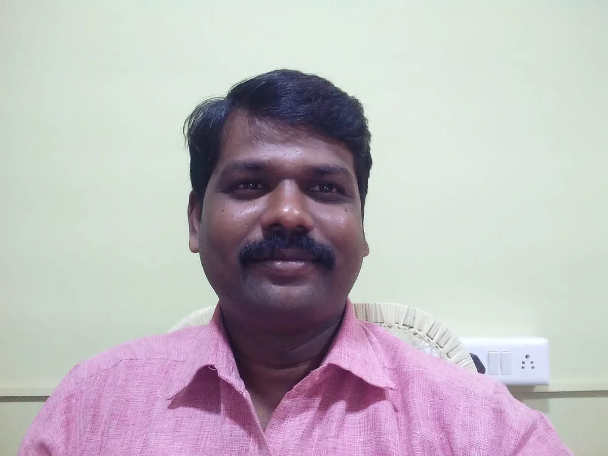 மலரவன்