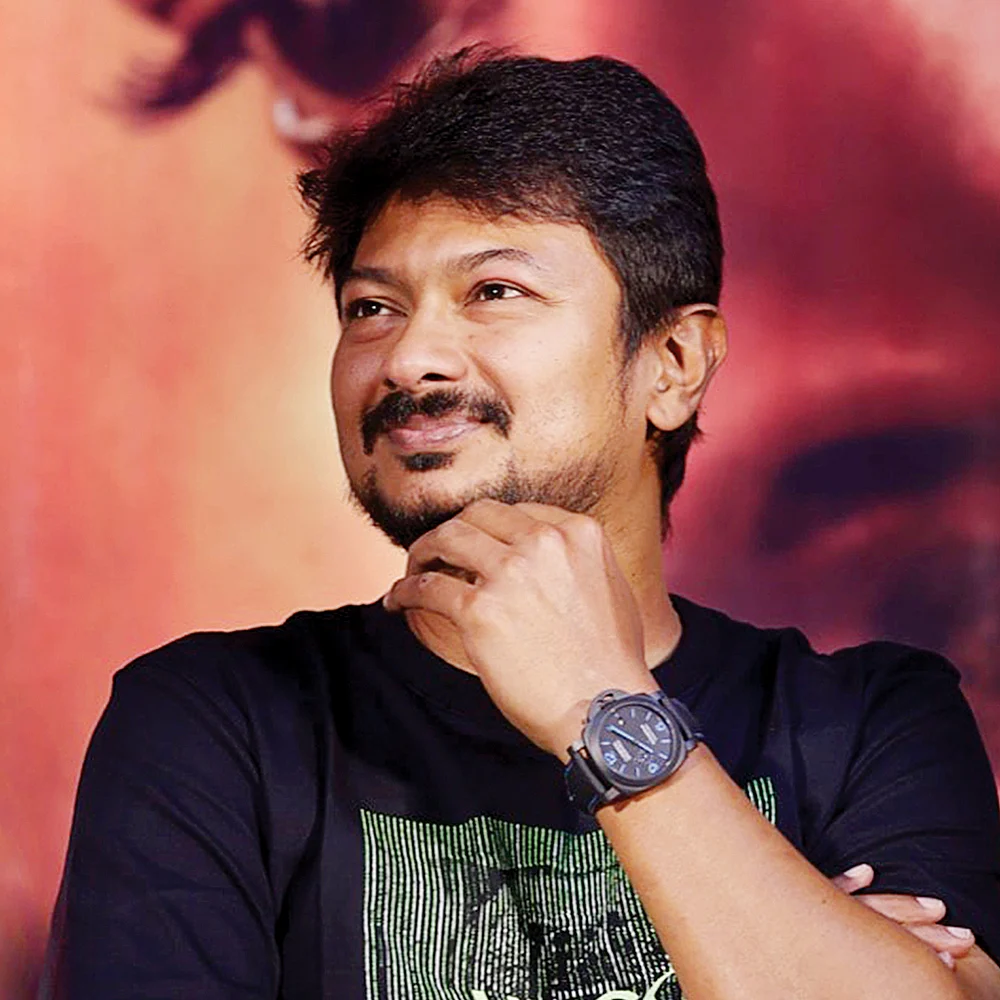 இளைய வாக்காளர்களை கவர வியூகம்! - அரசியல் கட்சிகளின் முயற்சி வெற்றி பெறுமா?
