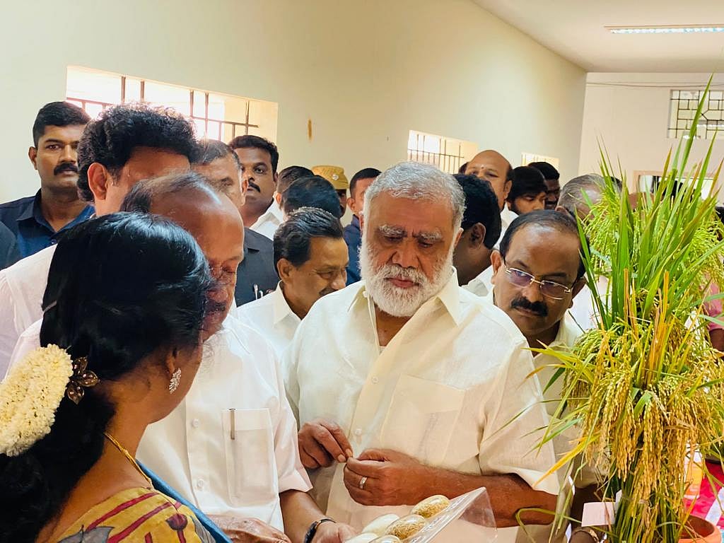 மக்களைத் தேடி மருத்துவம்போல விவசாயிகளின் வீடு தேடி சென்று கடன் வழங்கப்படும்! - அமைச்சர் ஐ.பெரியசாமி