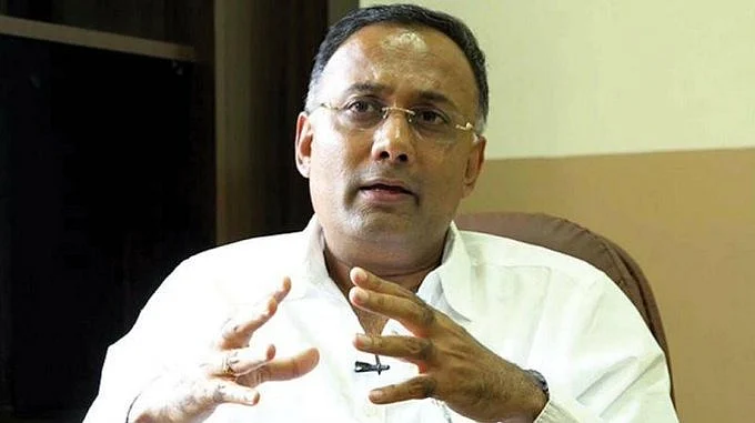 தினேஷ் குண்டுராவ்
