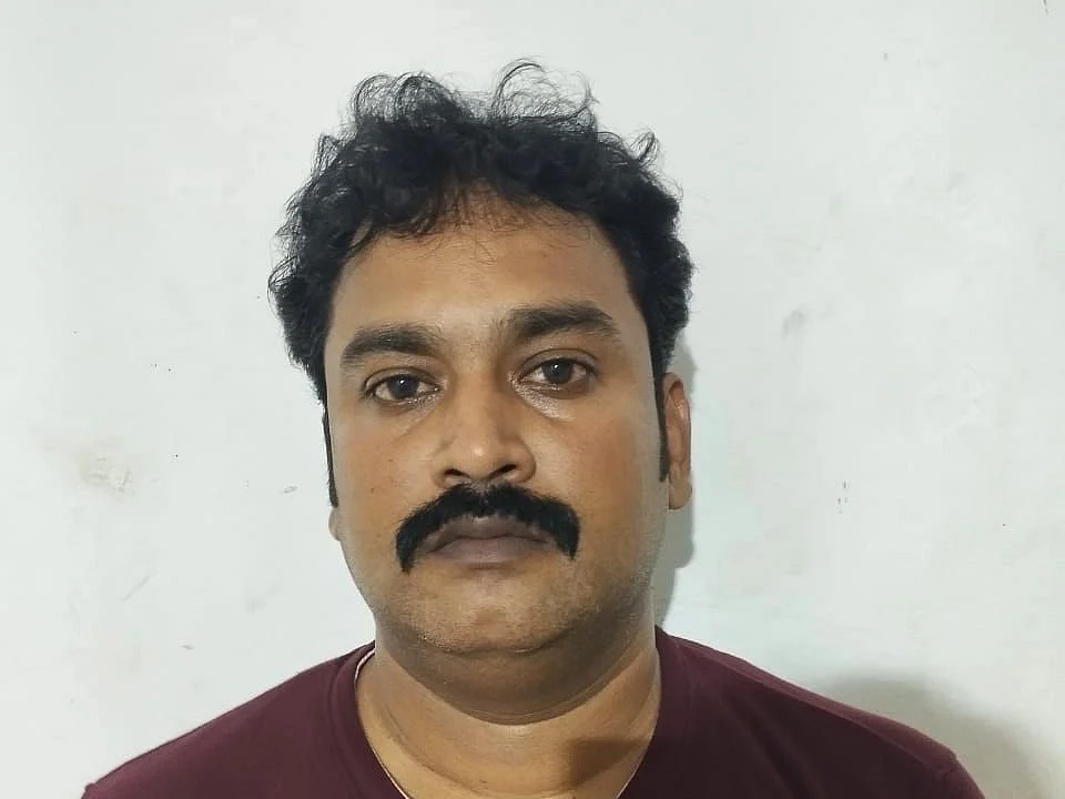 சென்னை: இளம்பெண்ணுக்குத் திருமண டார்ச்சர் - வன்கொடுமைத் தடுப்புச் சட்டத்தின் கீழ் 3 பேர் கைது