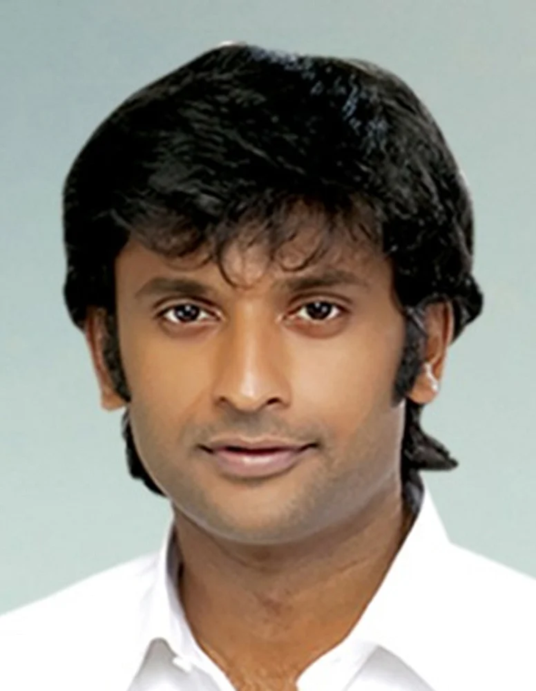 வினோஜ் பி. செல்வம்
