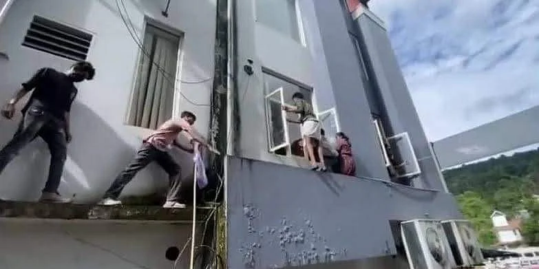 ராகுல் காந்தி எம்.பி அலுவலகத்தின் மீது தாக்குதல்