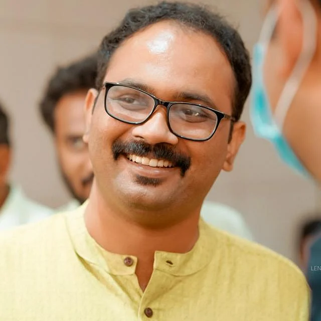 திருவள்ளூர் மாவட்ட ஆட்சியர் மருத்துவர் ஆல்பி ஜான் வர்கீஸ்