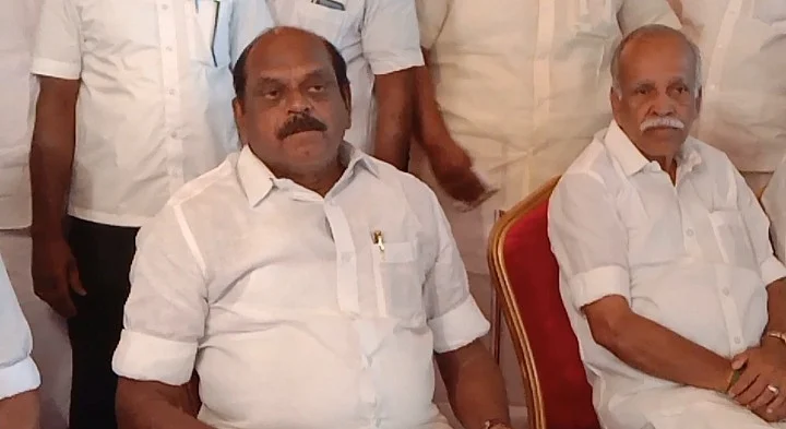 அ.தி.மு.க துணை ஒருங்கிணைப்பாளர் வைத்திலிங்கம்