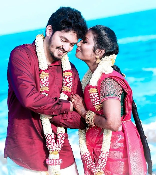 அனோஜன் பாலகிருஷ்ணன்-தமிழ்மொழி