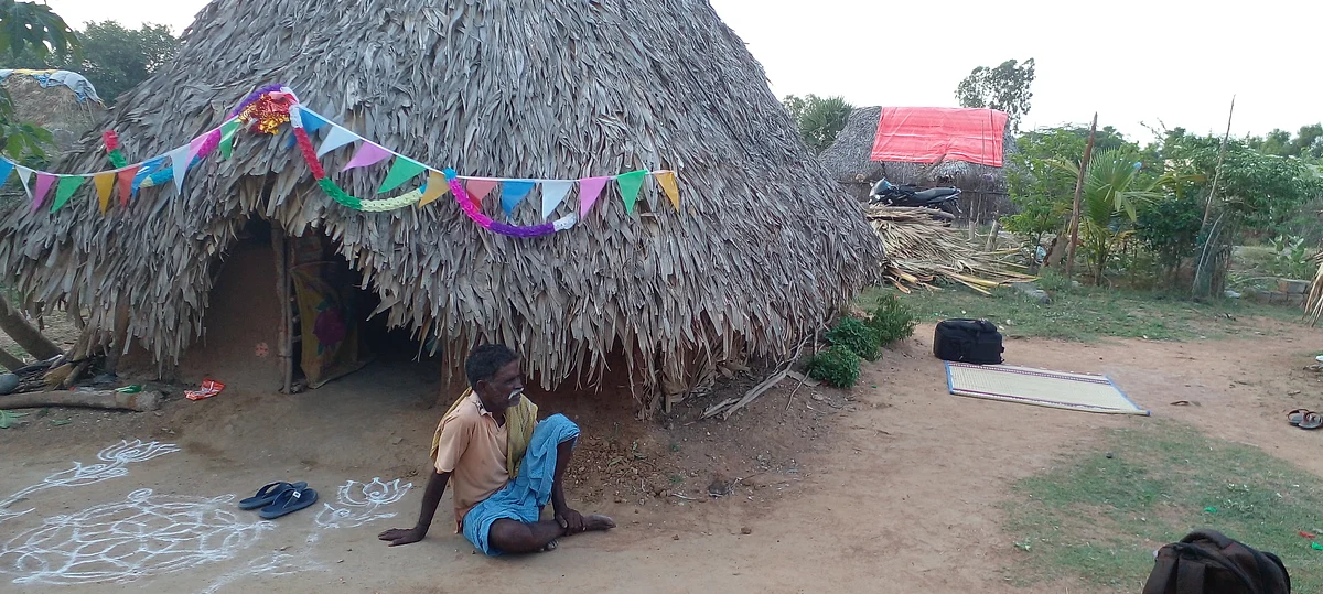பழங்குடியினரின் குடியிருப்பு