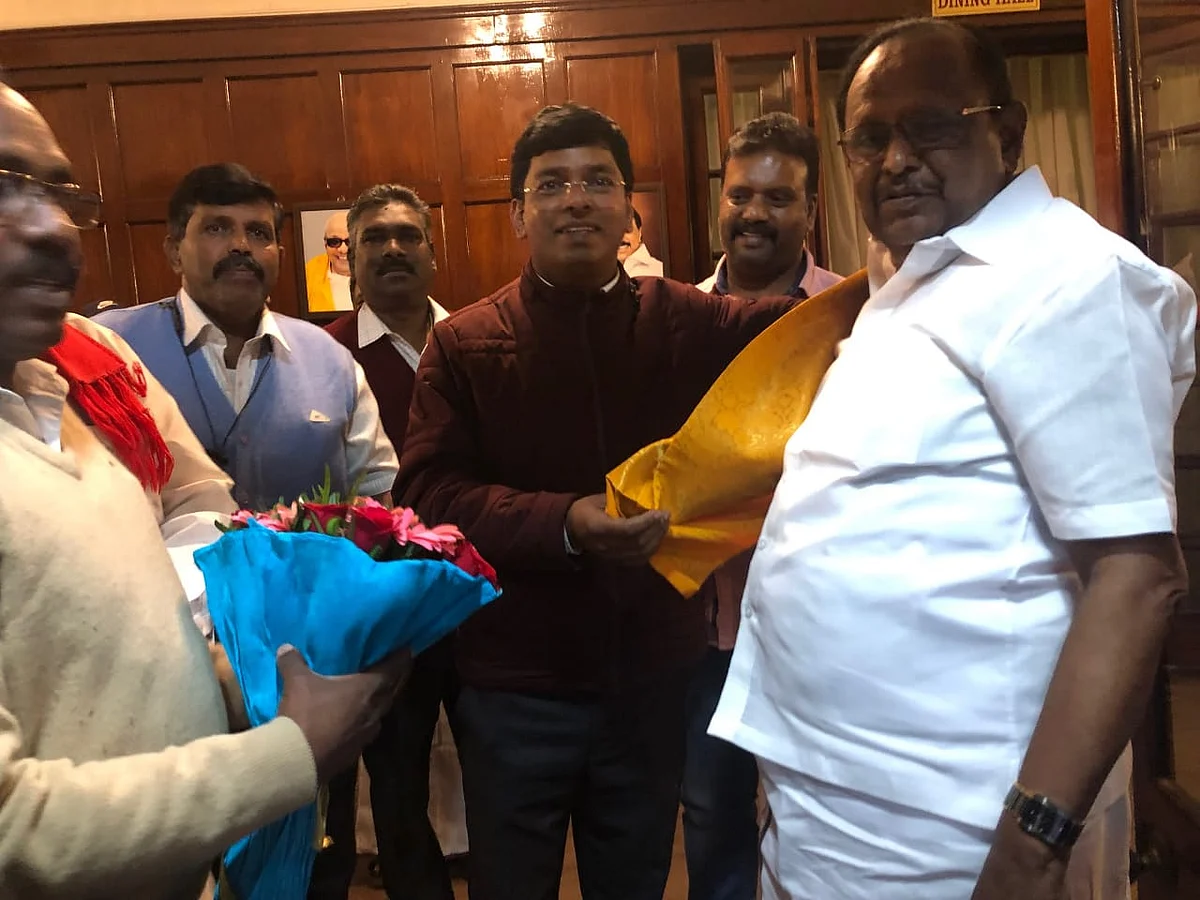சட்டத்துறை அமைச்சர்