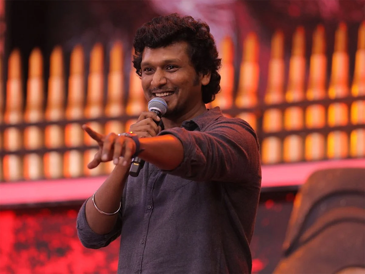 #AskDirLokesh| `பார்கவ் செத்துட்டான்' டு கைதி- 2 வில் விளக்கம் உண்டு வரை - லோகேஷ் கனகராஜ் பதில்கள்!