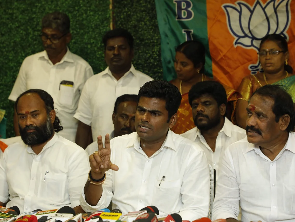``பேசாம அரசாங்கத்தை எங்ககிட்ட கொடுத்துடுங்க..!’’ - திருச்சியில் தமிழ்நாடு பாஜக தலைவர் அண்ணாமலை