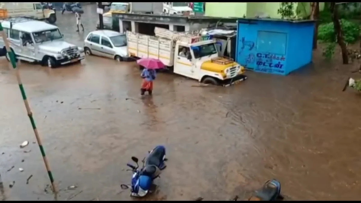 வெள்ளக்காடான கிராமம்