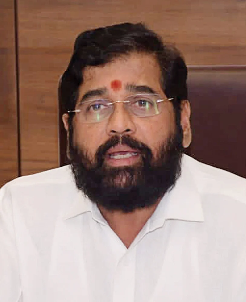 மகாராஷ்டிராவில் ஆட்சியை பறிக்கிறதா பா.ஜ.க?