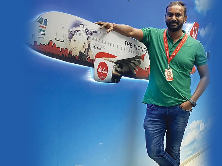 ஏர் ஏசியாவின் புதுமையான மார்க்கெட்டிங்... ‘‘கபாலி ரஜினியால் எங்கள் மார்க்கெட் ஷேர் உயர்ந்தது..!’’