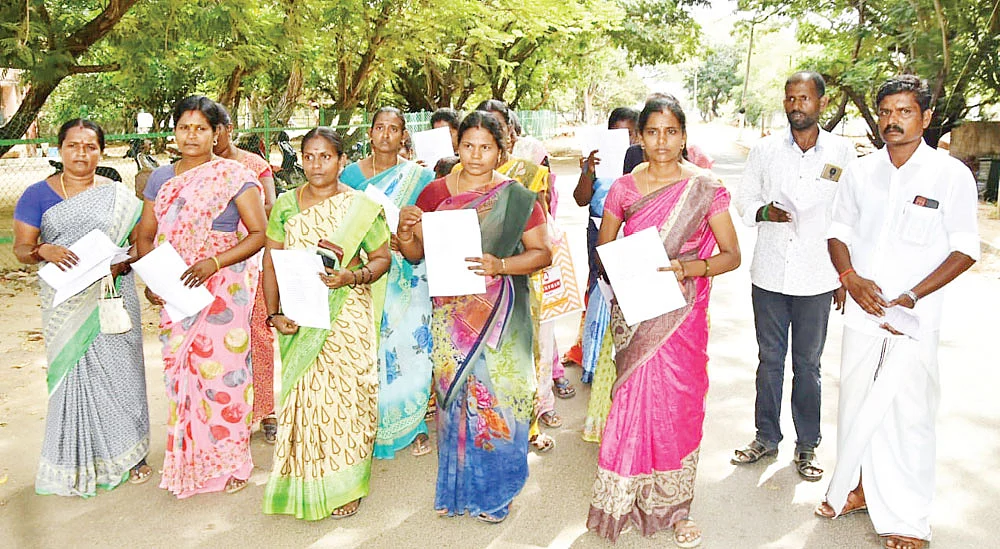 “குறைந்த விலைக்கு தங்க நகை...” - கோடிகளைச் சுருட்டிய மோசடிக் கும்பல்!