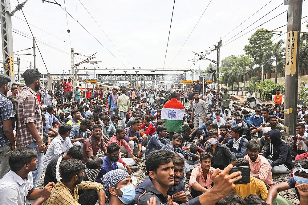 எதிர்ப்பைக் கிளப்பும் ‘நெருப்பு’!
