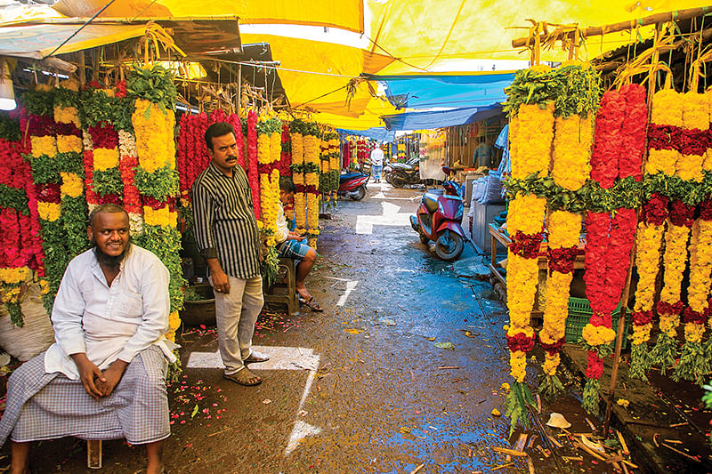 காந்தி மார்க்கெட்டில்
