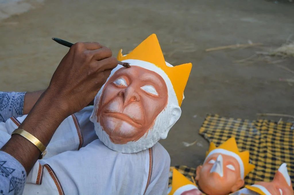 முகமூடி தயாரிப்பு