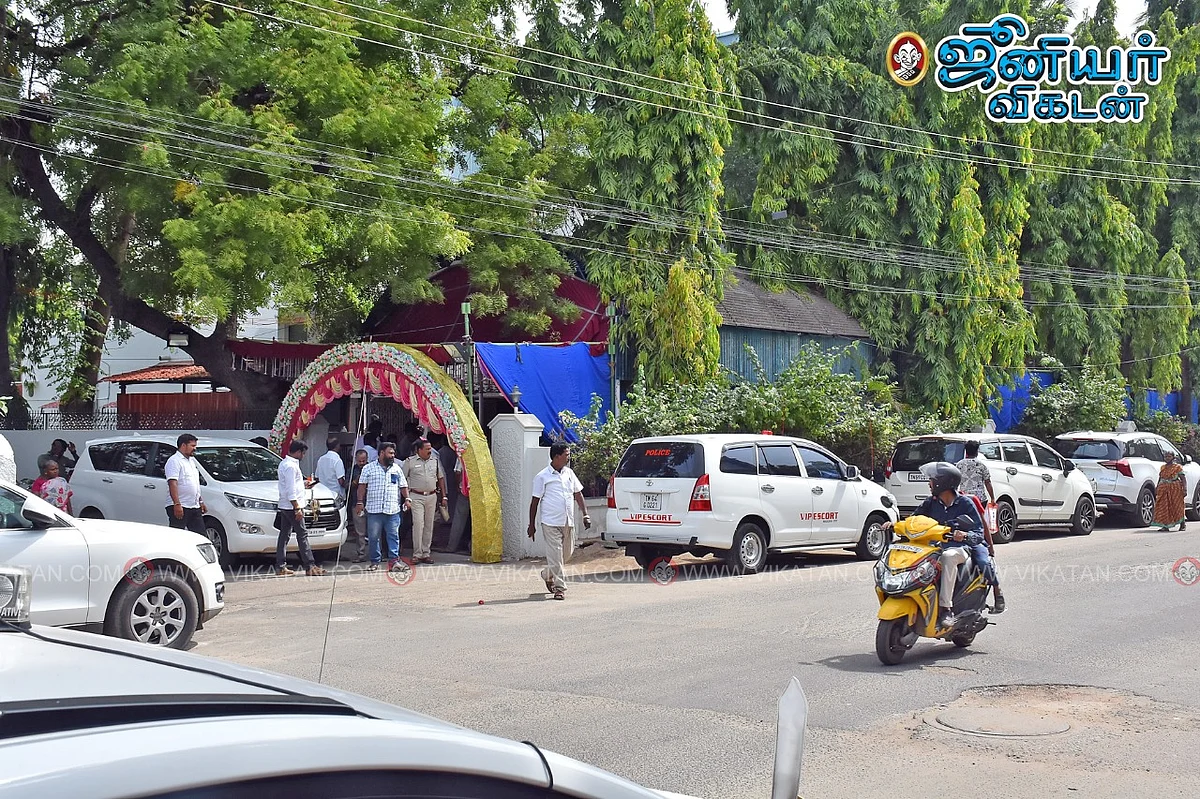 மேயர் கொடுத்த கறி விருந்து