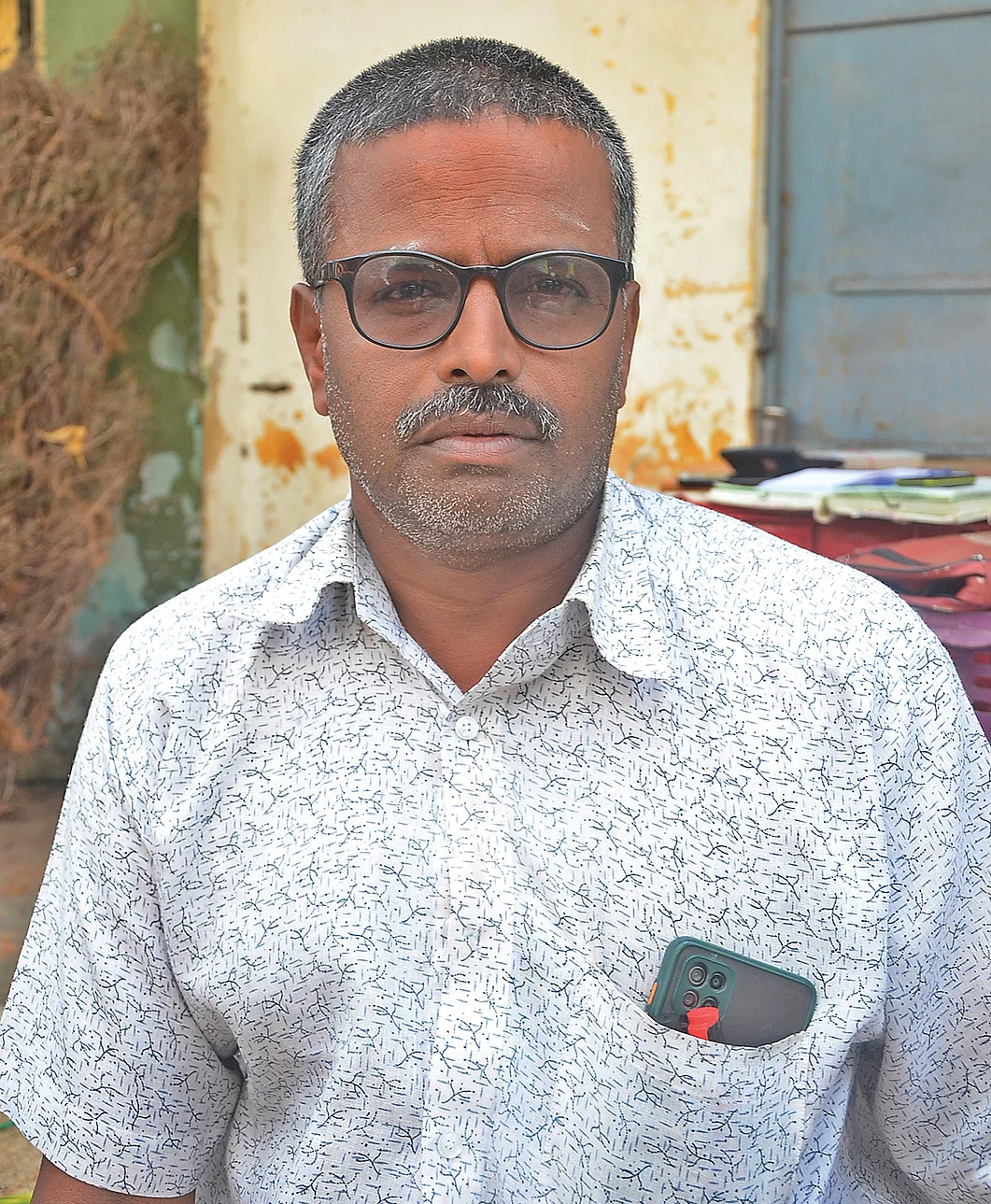 முத்துகிருஷ்ணன்