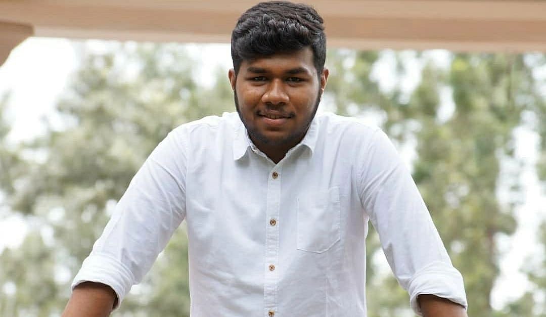 சாலை விபத்தில் உயிரிழந்த கோவைக் கல்லூரி மாணவர் - உடல் உறுப்புகள் தானம் செய்த பெற்றோர்!