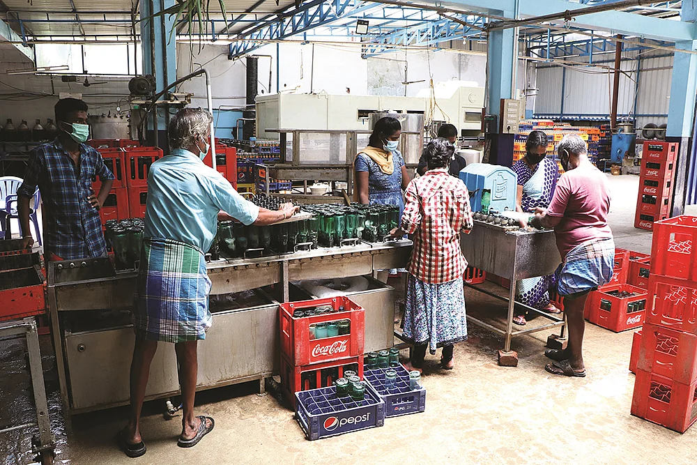 நேட்டிவ் பிராண்ட்! 98 ஆண்டுகள்... 900 கடைகள்... ‘கண்ணன் & கோ’ கோலி சோடா!