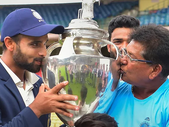Ranji Trophy : "இந்த ஒற்றை கோப்பைக்காக 23 ஆண்டுகள் காத்திருந்தேன்"- பயிற்சியாளர் சந்திரகாந்த்!