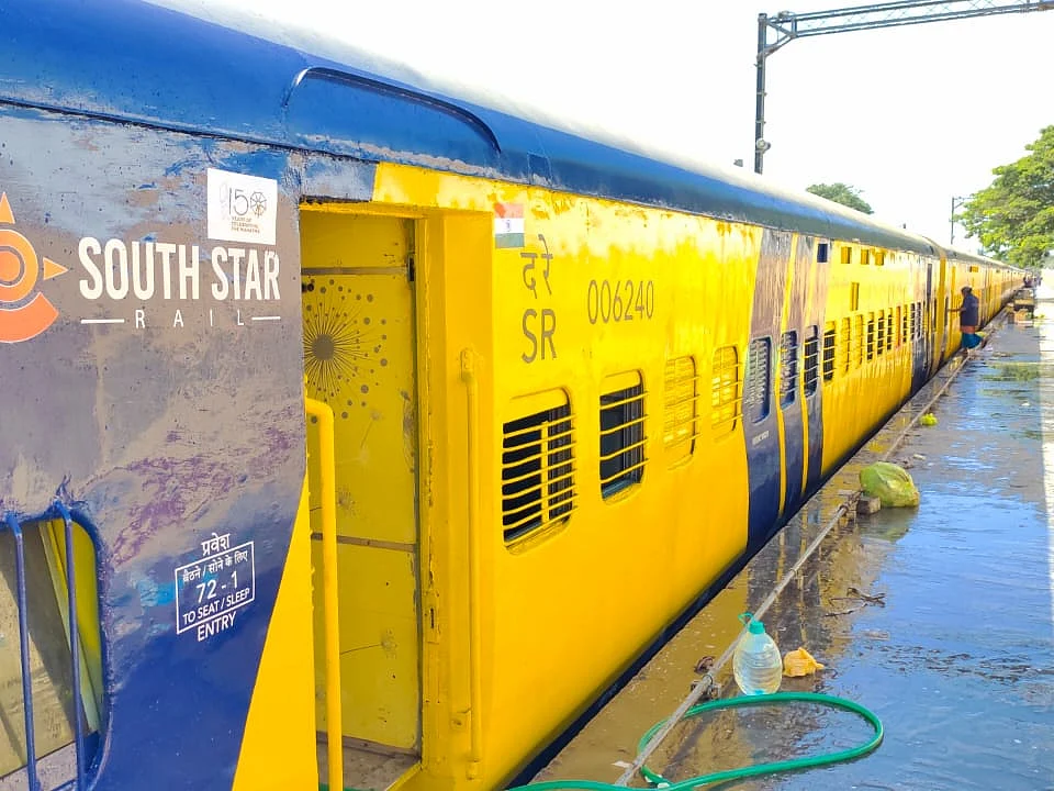 கோவை - ஷீர்டி தனியார் ரயில்: கட்டணம் எவ்வளவு; என்ன வசதிகள் இருக்கின்றன?