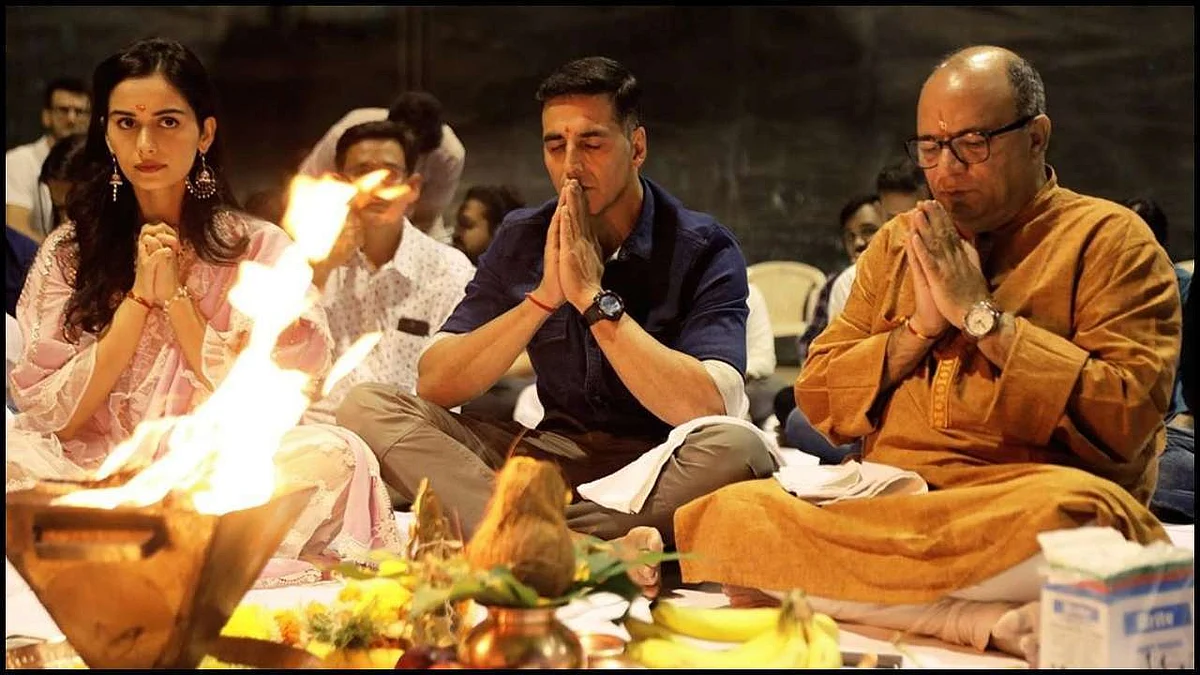 ``அக்ஷய் குமாரின் கருத்துகளுக்காகப் படத்தைப் புறக்கணிப்பது தவறு" -இயக்குநர் காட்டம்