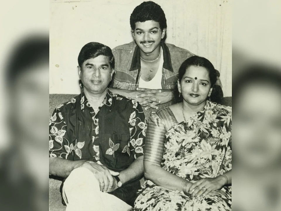 Pokkisham - Vijay