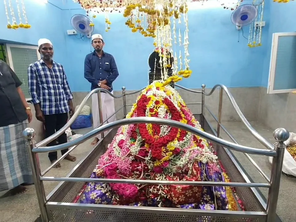 மத நல்லிணத்திற்கு எடுத்துக்காட்டான கந்தூரி விழா - சீர்காழி அருகே சிறப்பான கொண்டாட்டம்!
