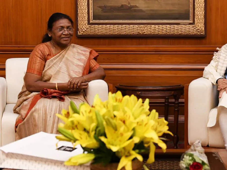 குடியரசுத் தலைவர் தேர்தல்: பாஜக கூட்டணி வேட்பாளர் திரெளபதி முர்மு - யார் இவர்? | முழுப் பின்னணி