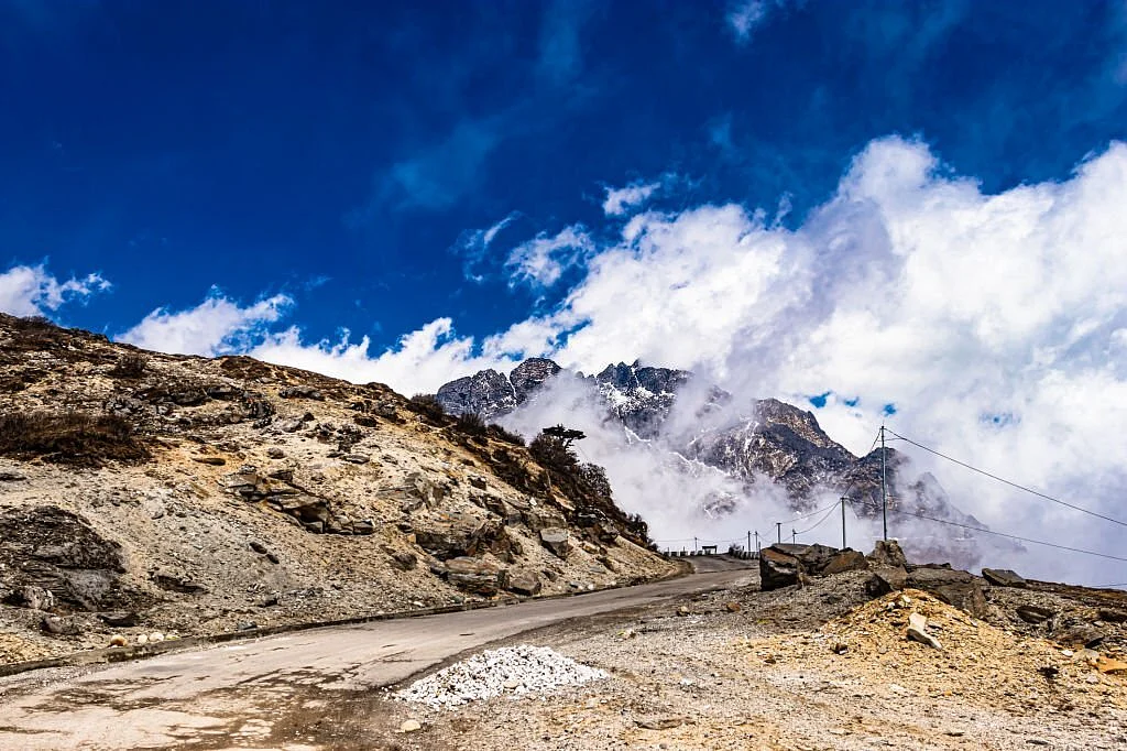 sela pass