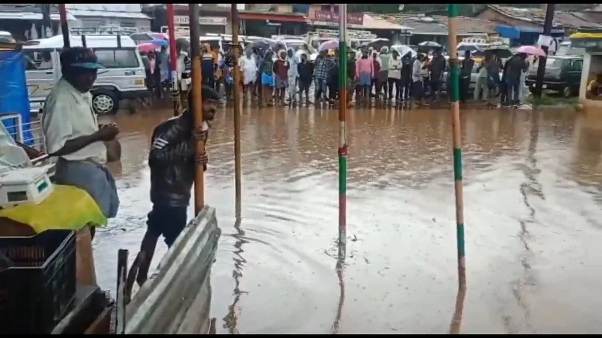 வெள்ளக்காடான கிராமம்