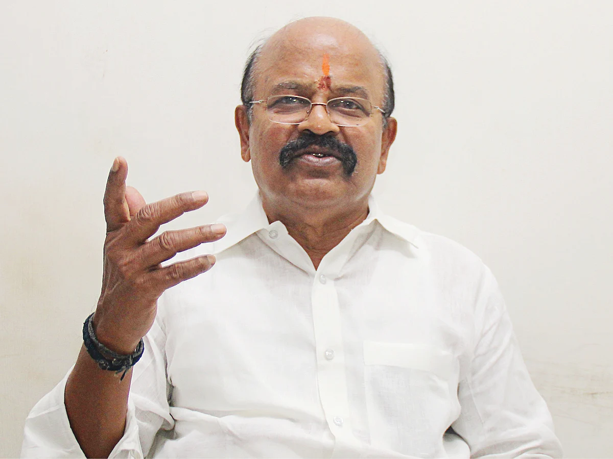 அடுத்த பொதுக்குழுவில் இ.பி.எஸ் தலைவராவார்! - பொள்ளாச்சி ஜெயராமன் பொளேர்