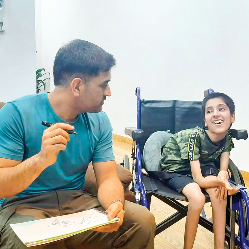 Dhoni: அன்பெனும் அற்புதம்!