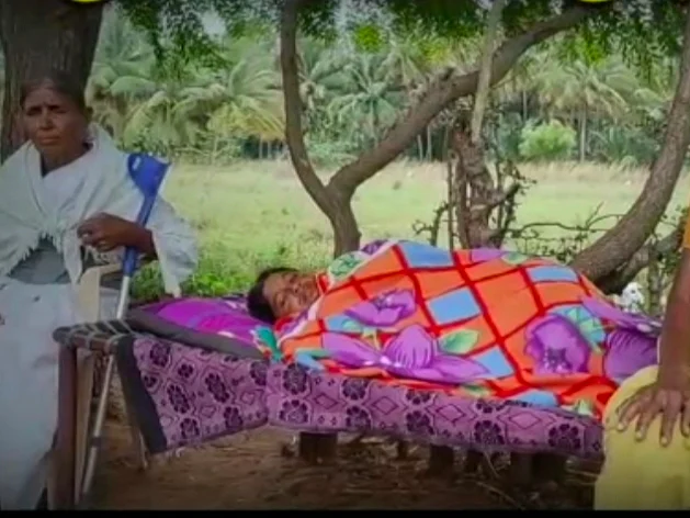 9 நாள்களாக உண்ணாவிரதப் போராட்டம் செய்யும் பெண்; களத்தில் இறங்கும் விவசாயிகள்! சூடு பறக்கும் கோவை!
