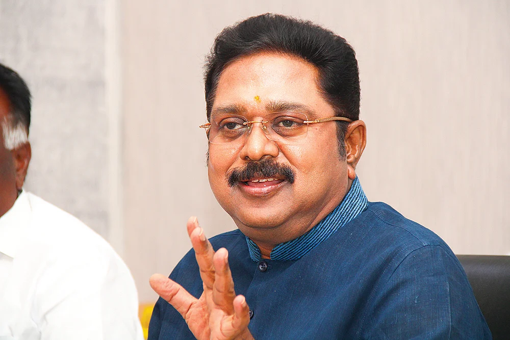 தினகரன்