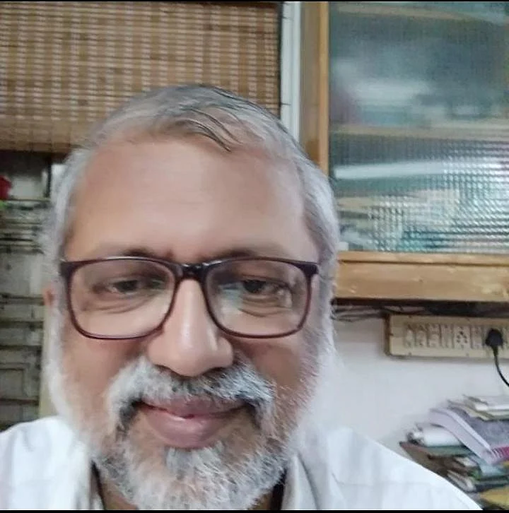 வழக்கறிஞர் சுரேஷ்