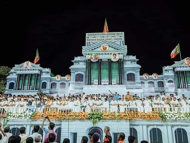 `கோட்டை வடிவில் மேடை... 25 பாஜக எம்.பி-க்கள் நிச்சயம்’ - பொள்ளாச்சிக் கூட்டத்தில் அண்ணாமலை