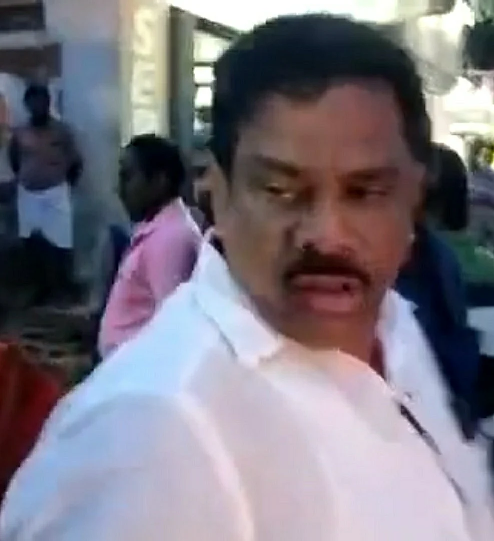 'நான் அறந்தாங்கி நகரம்டா...’ `நான் மாநிலம்டா'; ஃபிளெக்ஸ் பேனர் தகராறு, பாஜக-வினரிடையே மோதல்