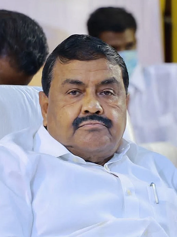உதயநிதி போற்றி போற்றி!
