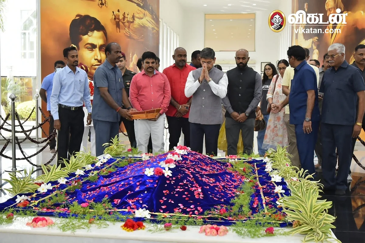 அப்துல் கலாம் நினைவிடத்தில் தமிழ்நாடு ஆளுநர் மரியாதை... ராமேஸ்வரத்தில் பாதுகாப்பு கெடுபிடி!