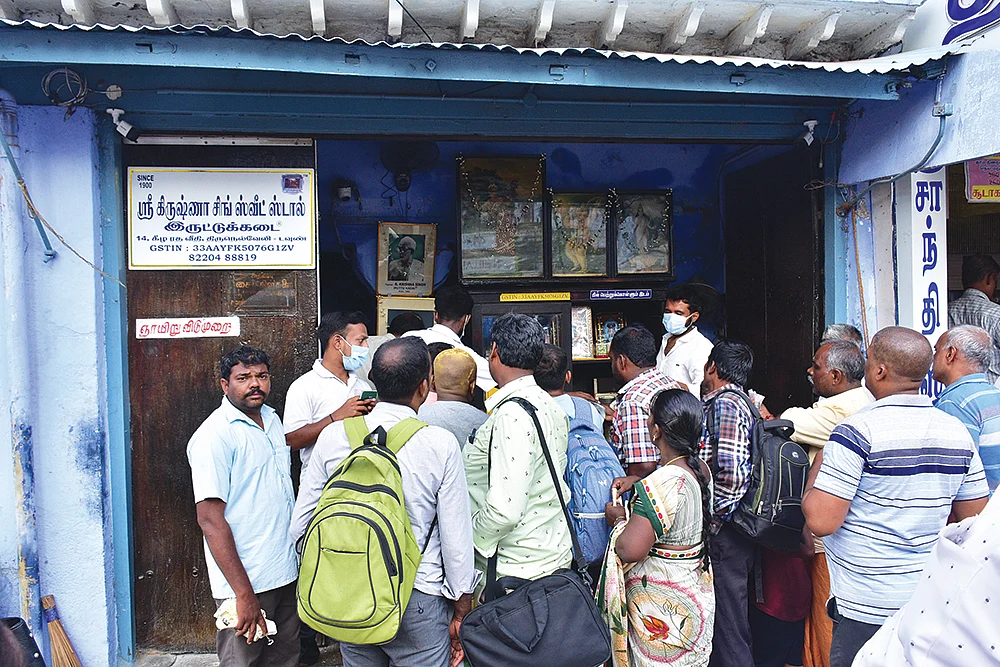 நான்காம் தலைமுறை... தித்திக்கும் திருநெல்வேலி இருட்டுக்கடை அல்வா..!