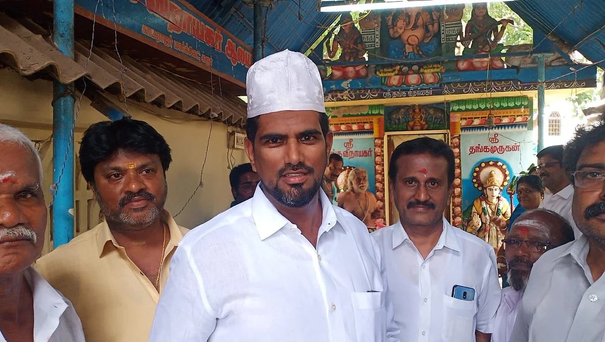 விநாயகர் கோயிலில் ஹக்கீம்